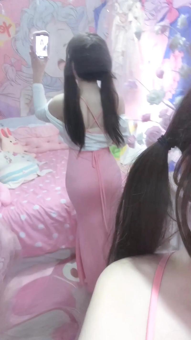 欧美精选人妻在线的相关介绍