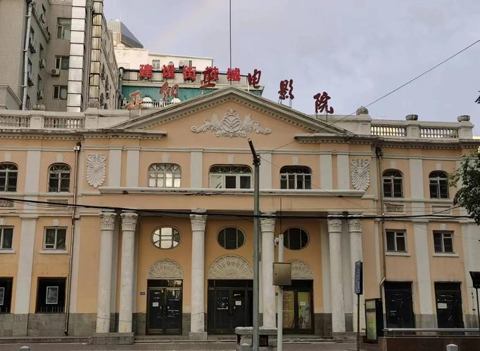 亚洲熟女少妇一级的相关介绍